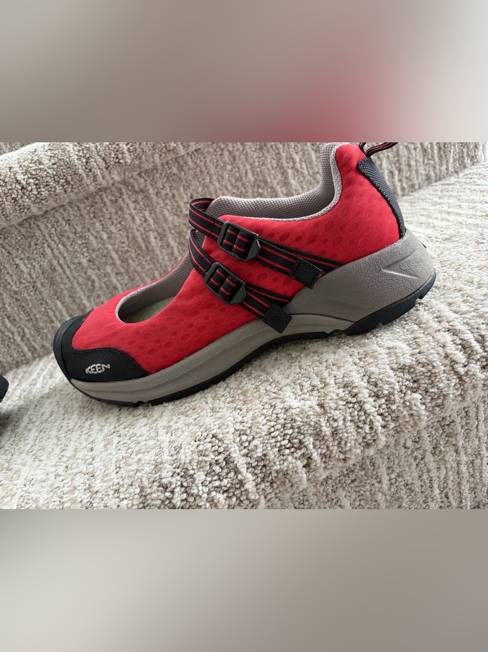 Keen Malibu Mary Jane waterproof trail shoes. Women’s size 9. - Picture 5 of 10